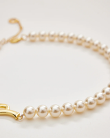 Tapsee Pannu in White Pearl Choker