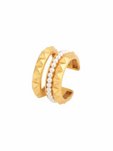 Kriti Sanon- Mini Pearl Ring