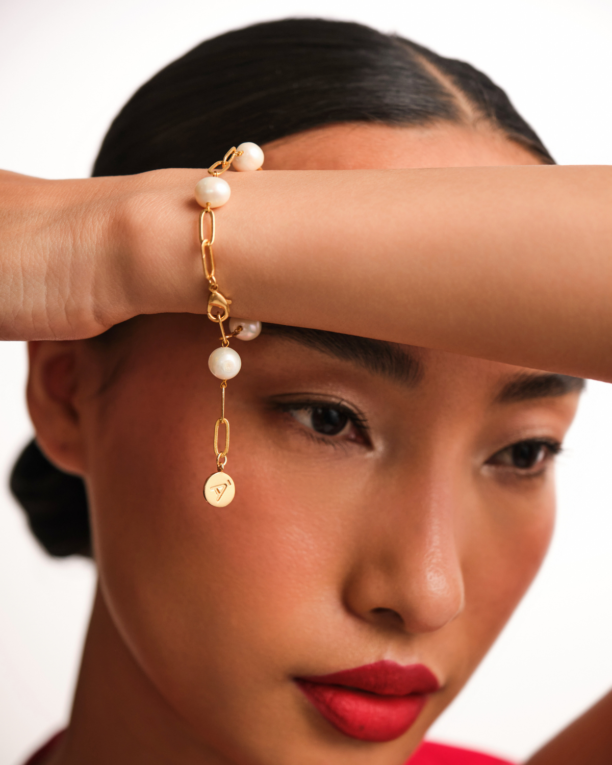 Delicate Pearl Link Bracelet