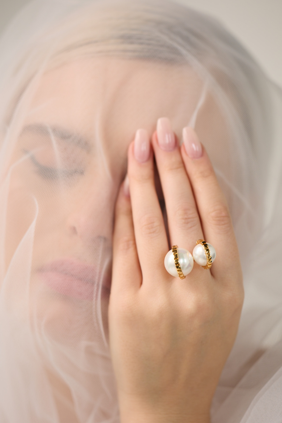 Royal Minimal Pearl Ring