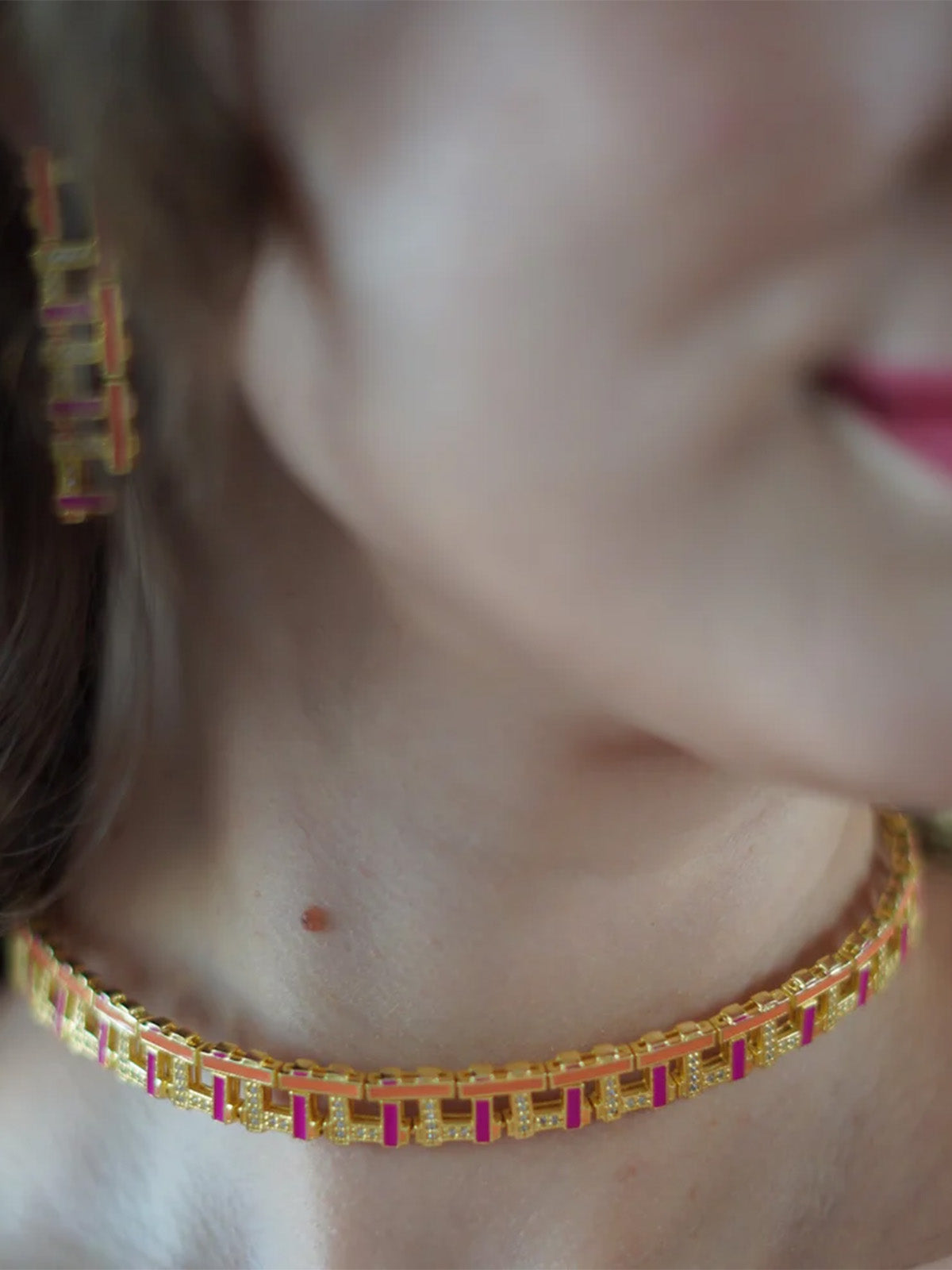 Jumping Lines Choker