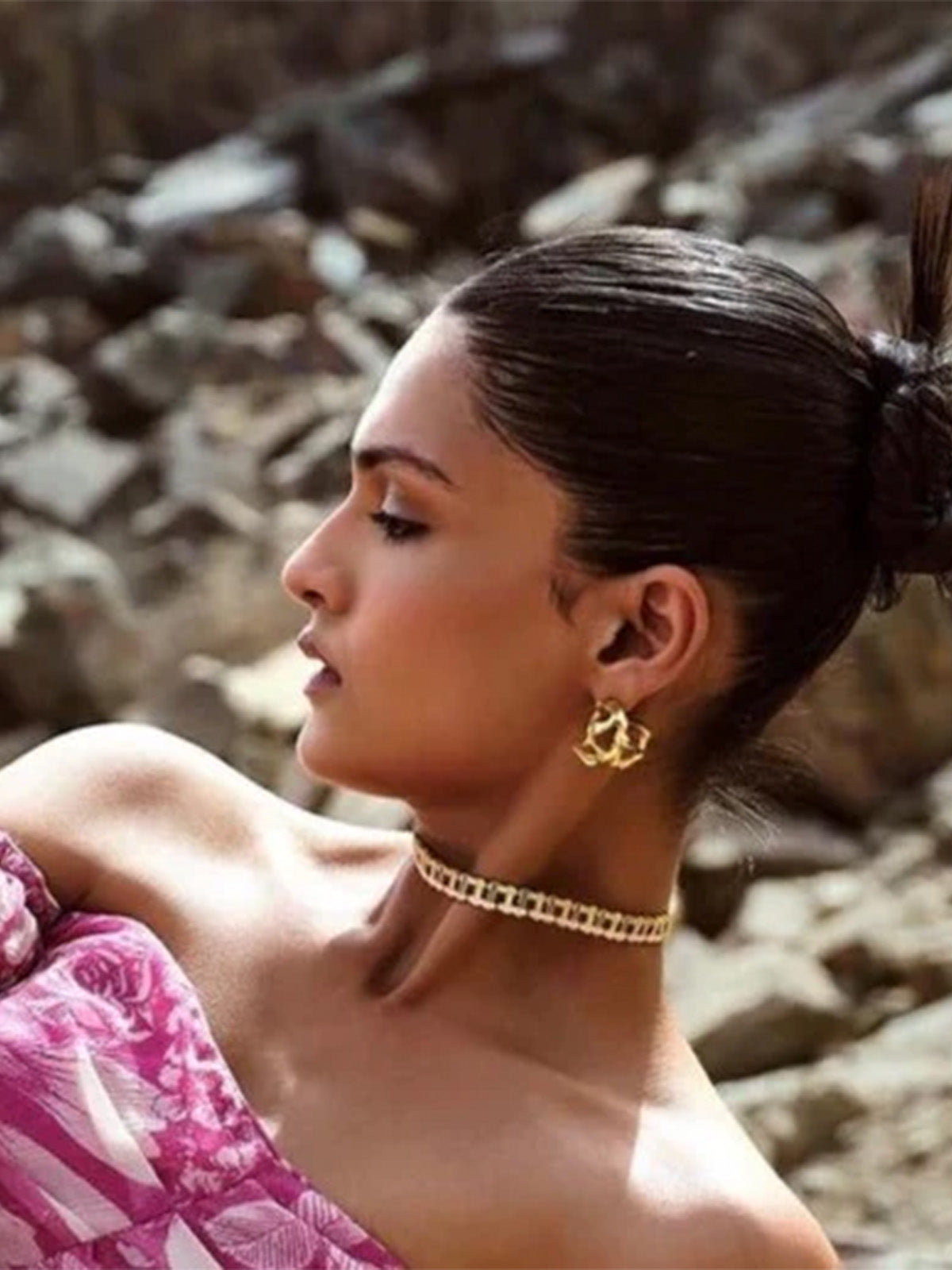 Alaya F in Melting Gold Earrings