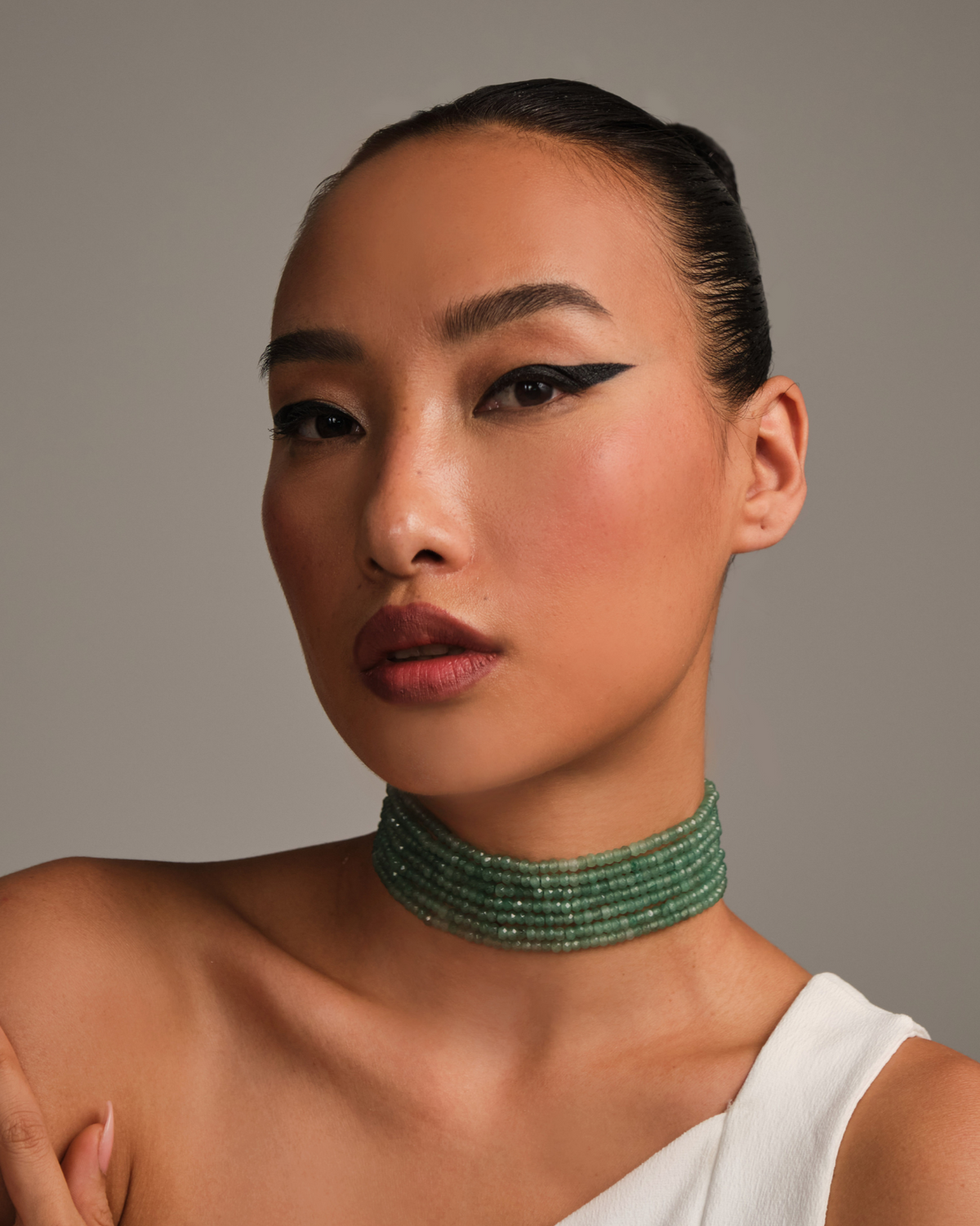 Green Multilayered Choker
