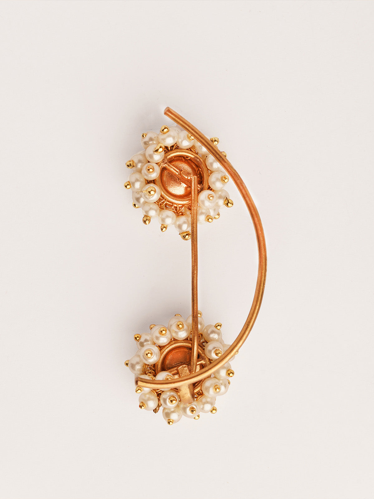 Pearl Bunch Earclip