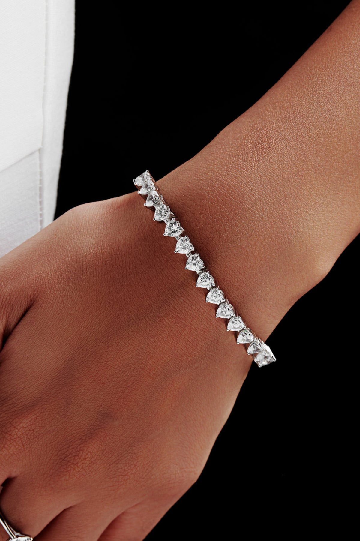 Heart Shaped Solitaire Tennis Bracelet