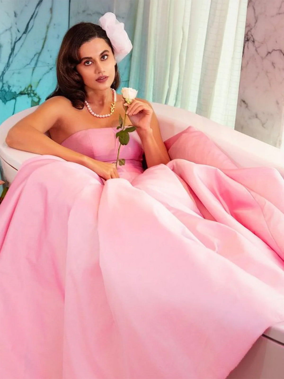 Tapsee Pannu in White Pearl Choker