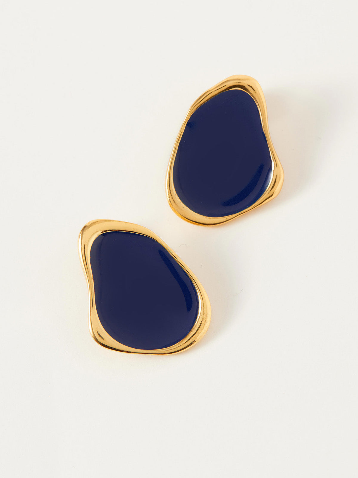 Minimal Irregular Studs
