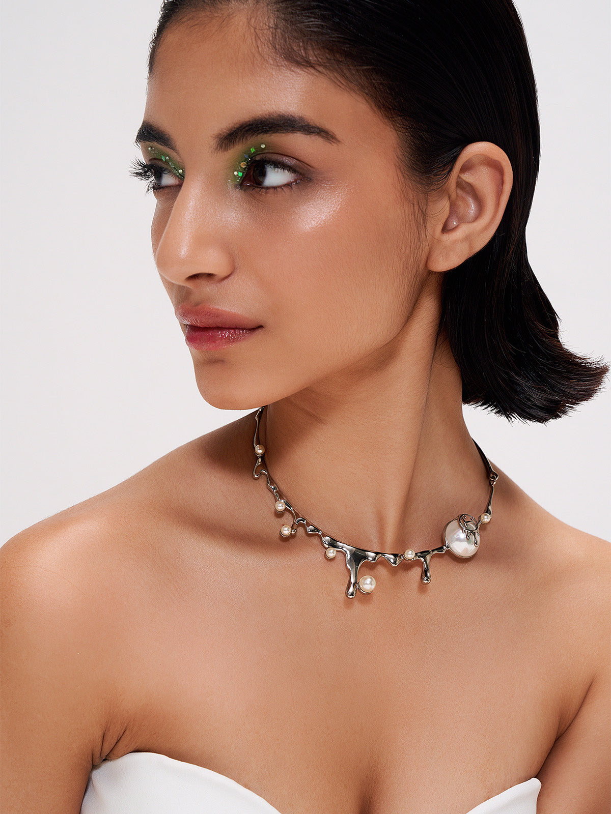 Pearl Collar Necklace