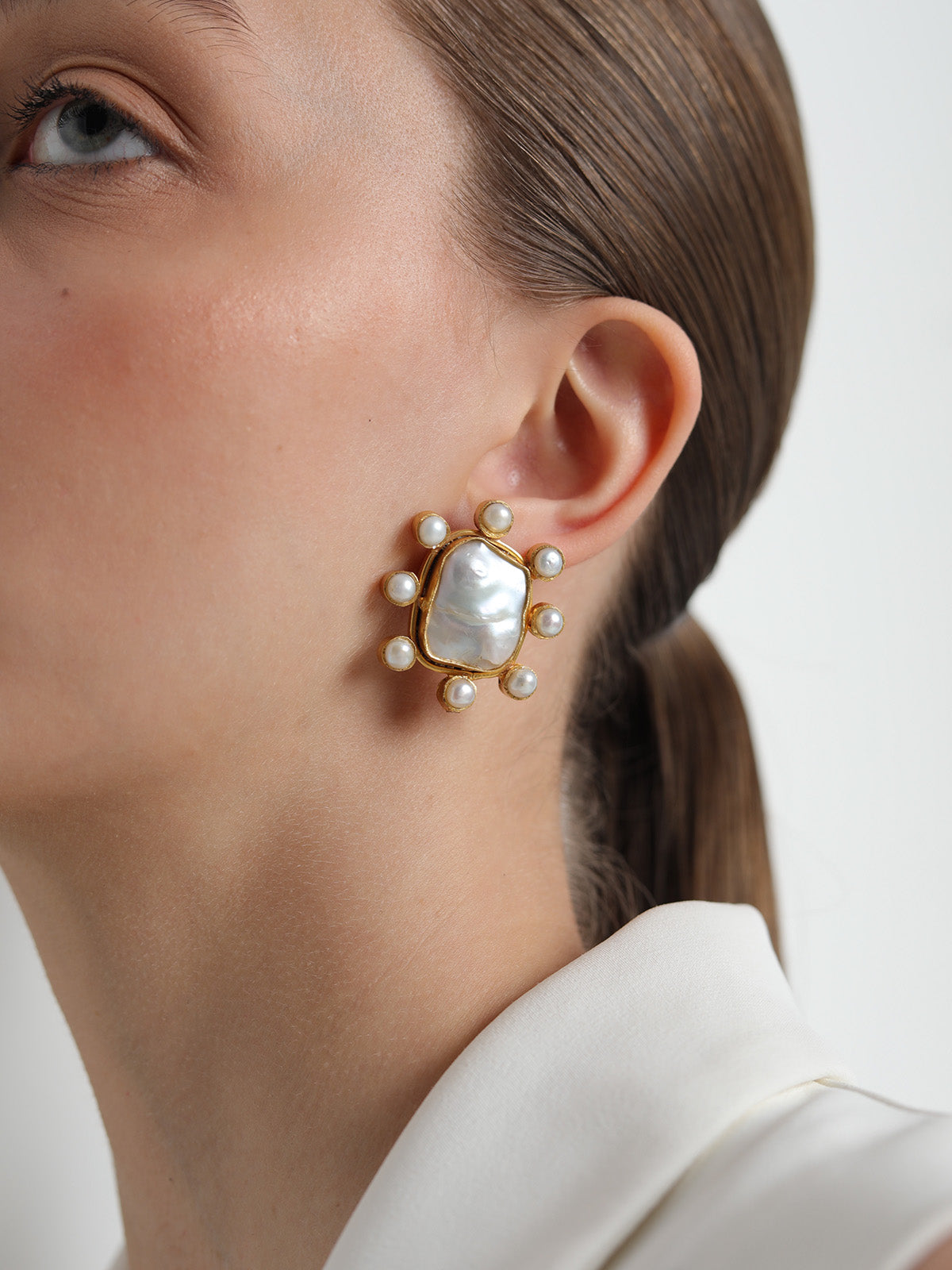 Pearl All Around Studs
