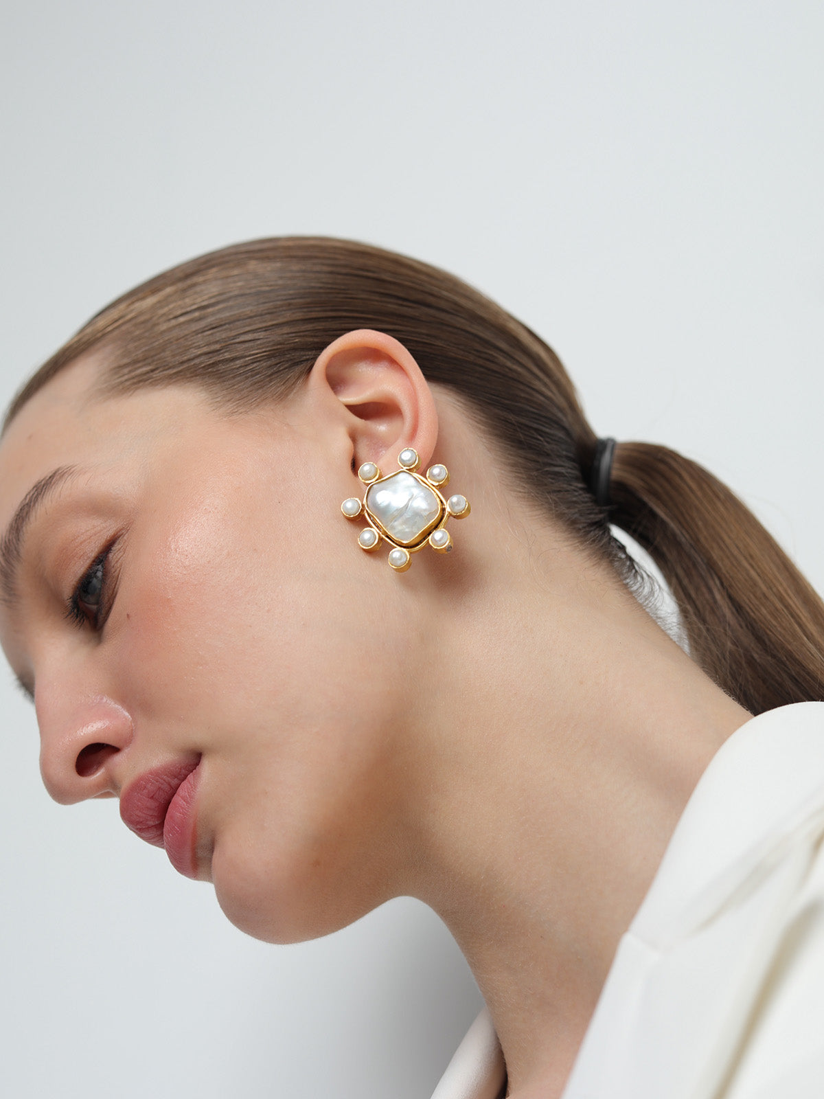 Pearl All Around Studs