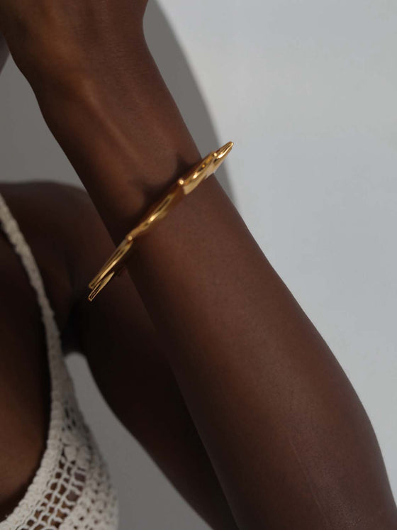 Gold Thorn Bangle