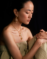 White Kent Necklace