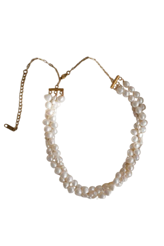 Bella Classic Rice Pearl Choker