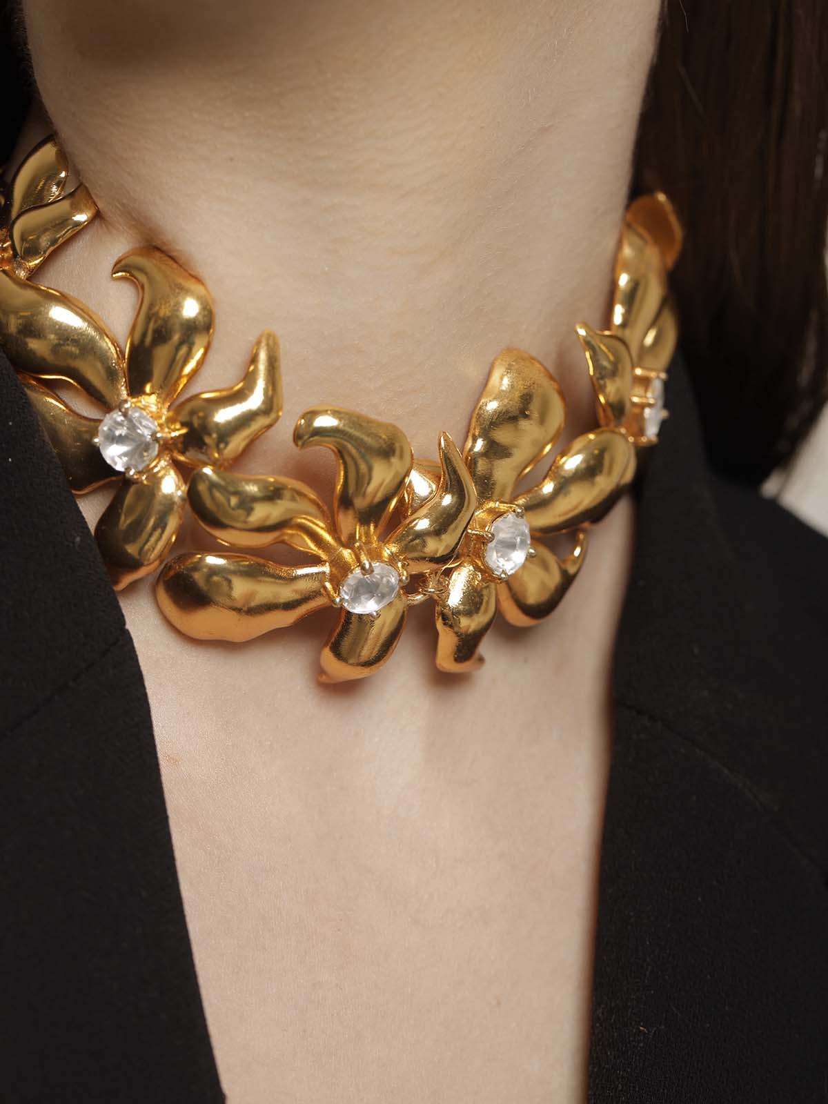Palm Choker