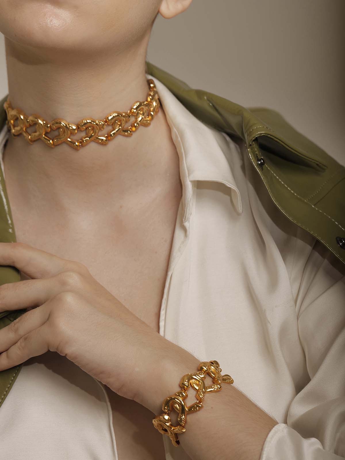 Knotted Choker