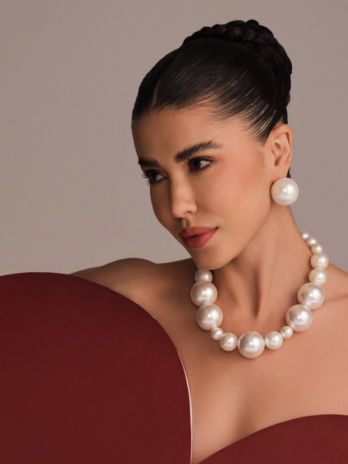 Uneven Pearl Necklace