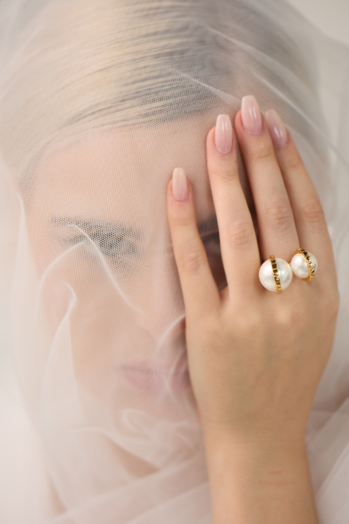 Royal Minimal Pearl Ring