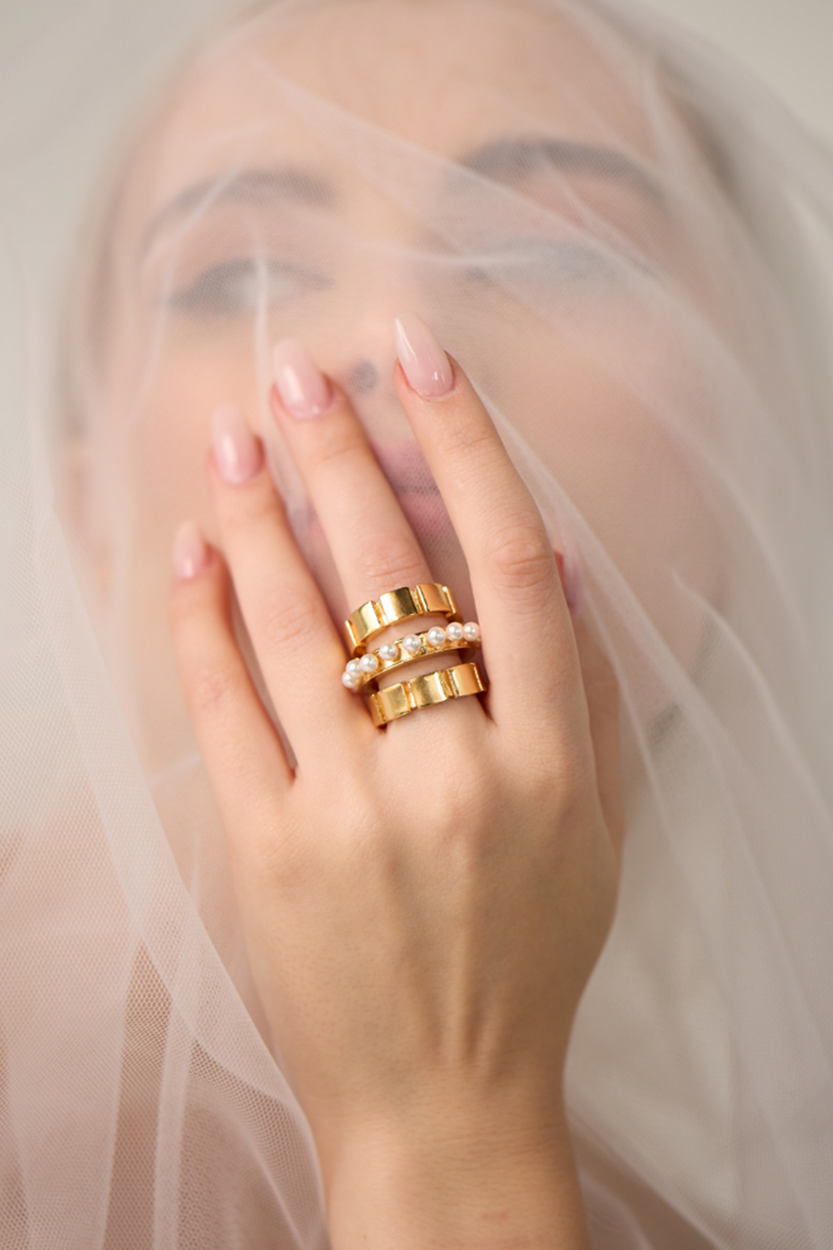 Royal Minimal Ring