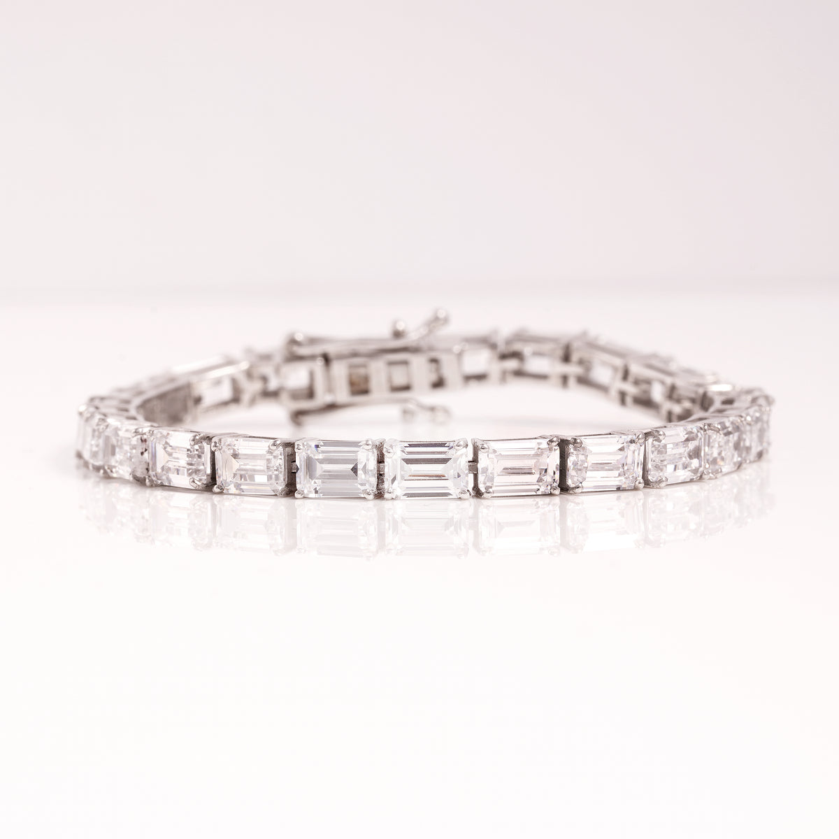 Emerald Straight Cut Tennis Bracelet