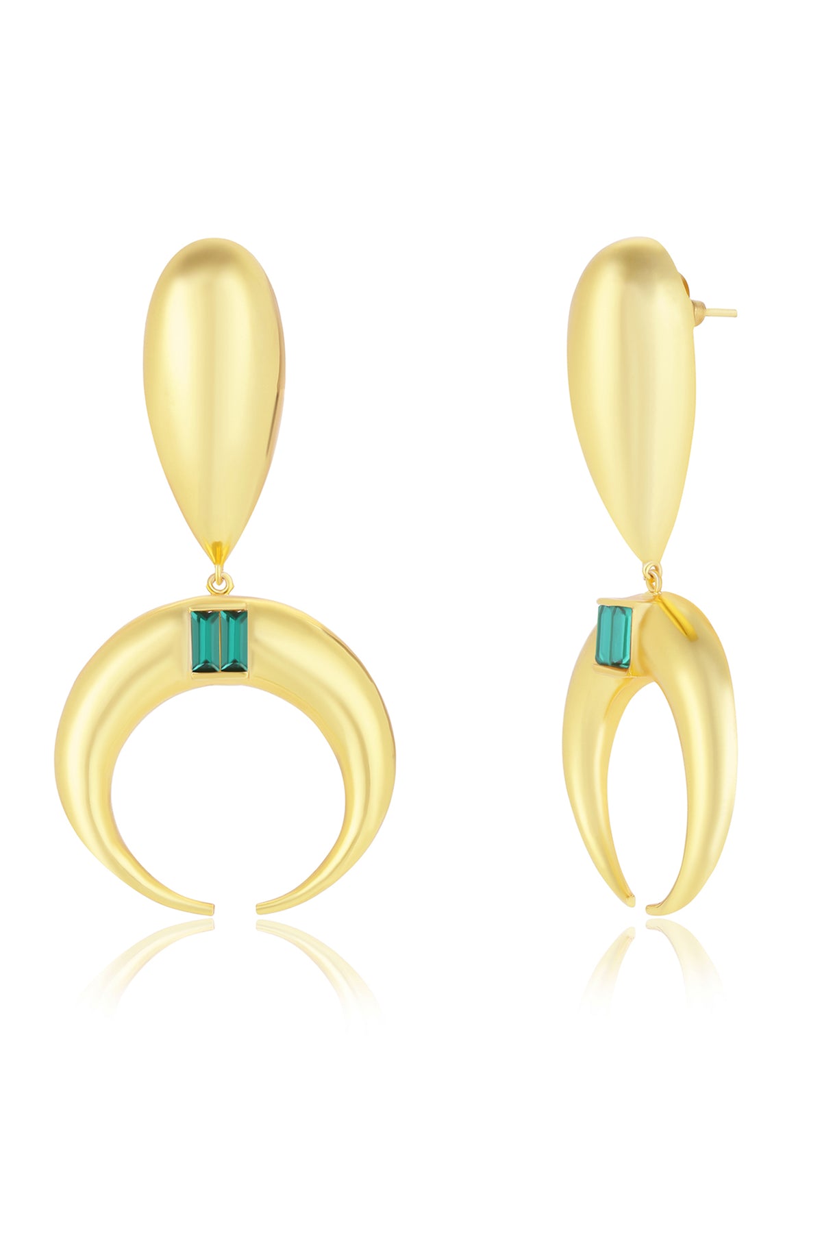 Alia Bhatt In Copa Emerald Drop Earrings