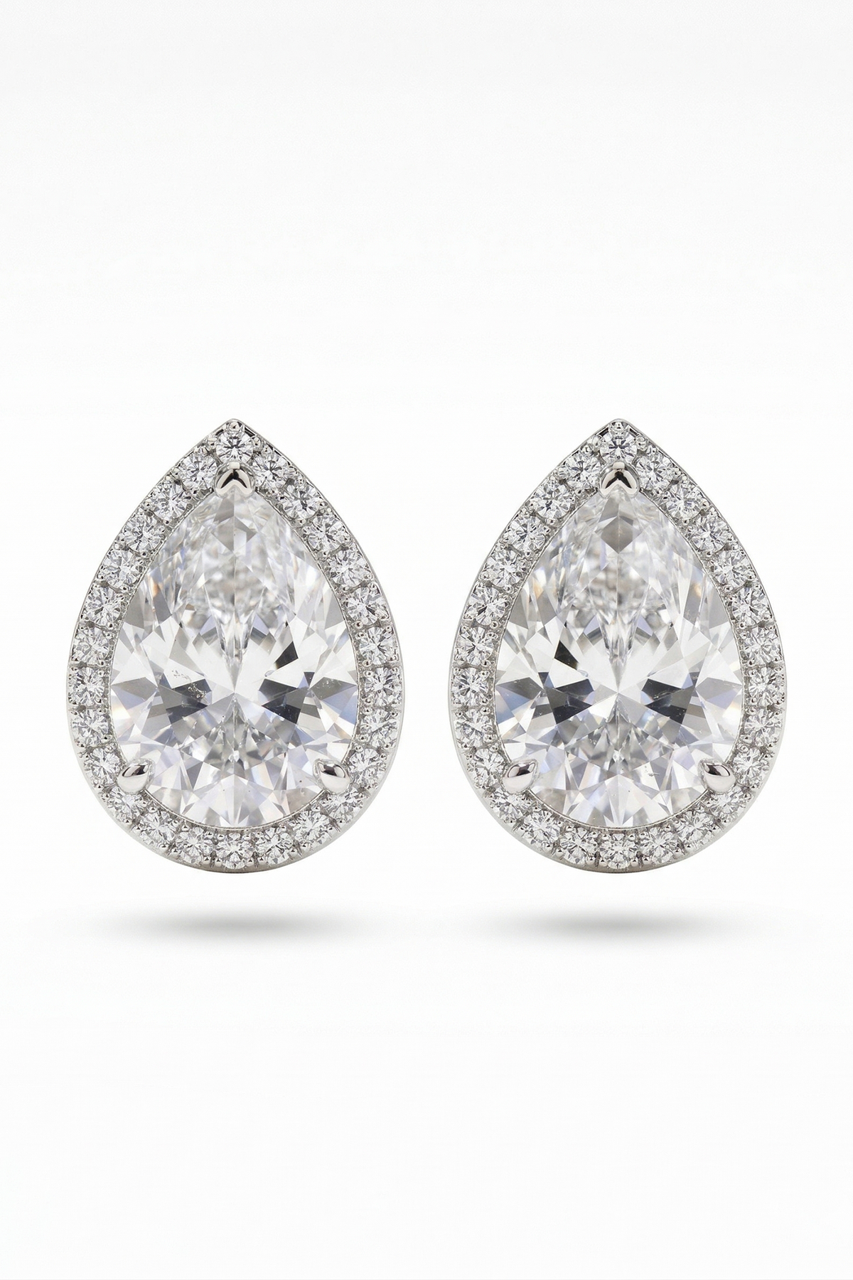 Minimal Pear Cut Stud Earrings