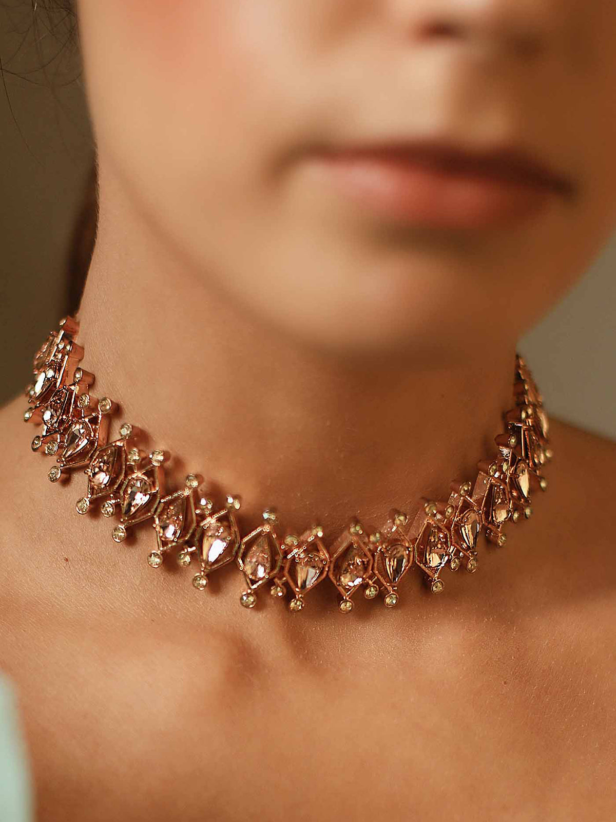 Angular Crystal Choker