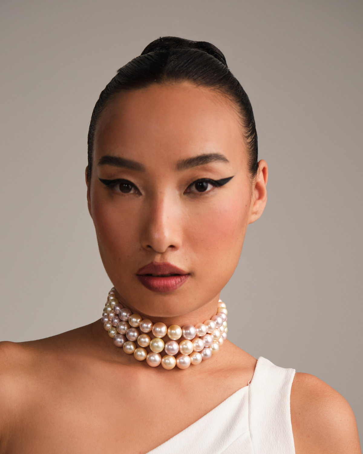 Multicoloured Pearl Choker
