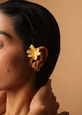 Single Lily Earcuff