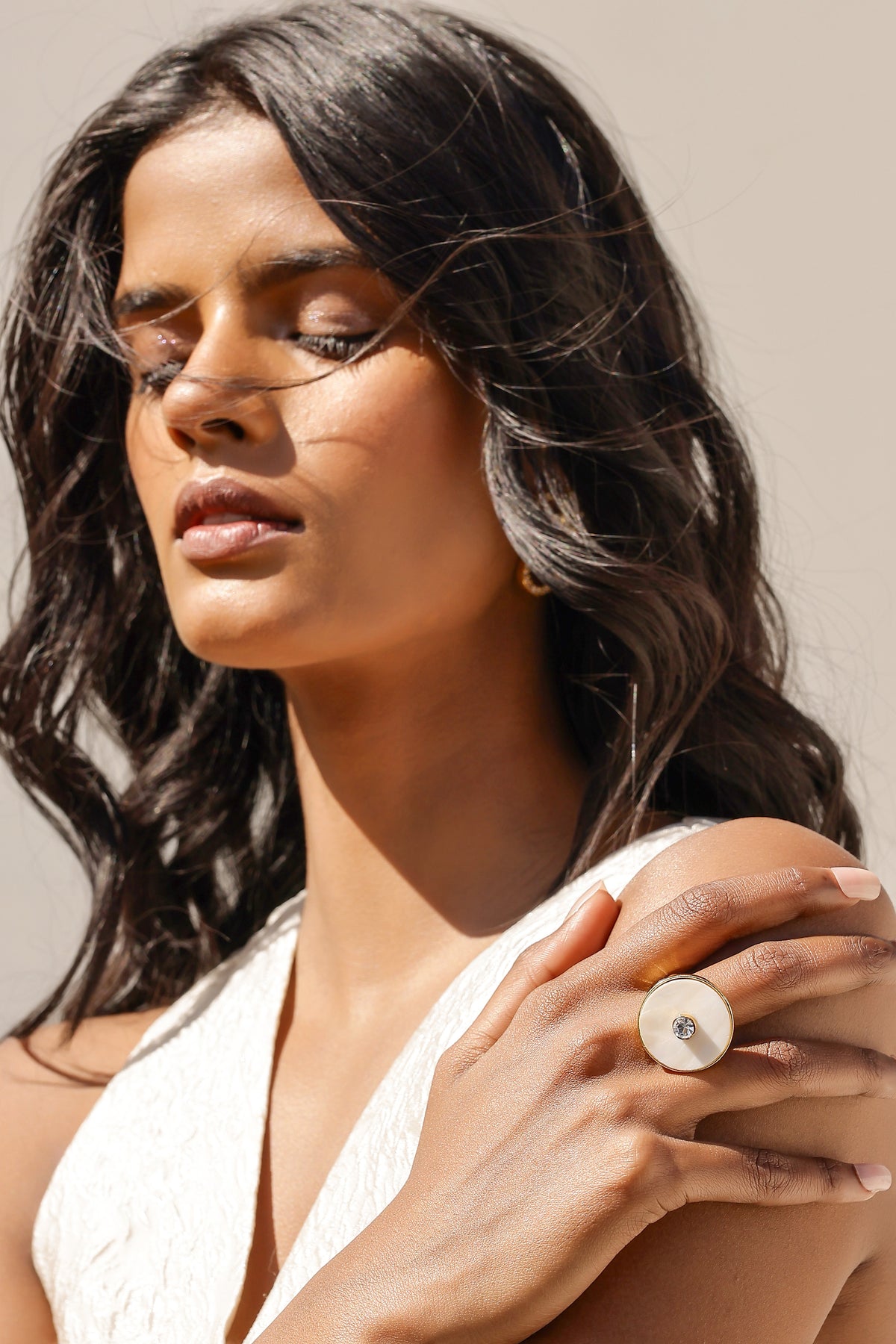 Iraa Pearl CrystaL Ring