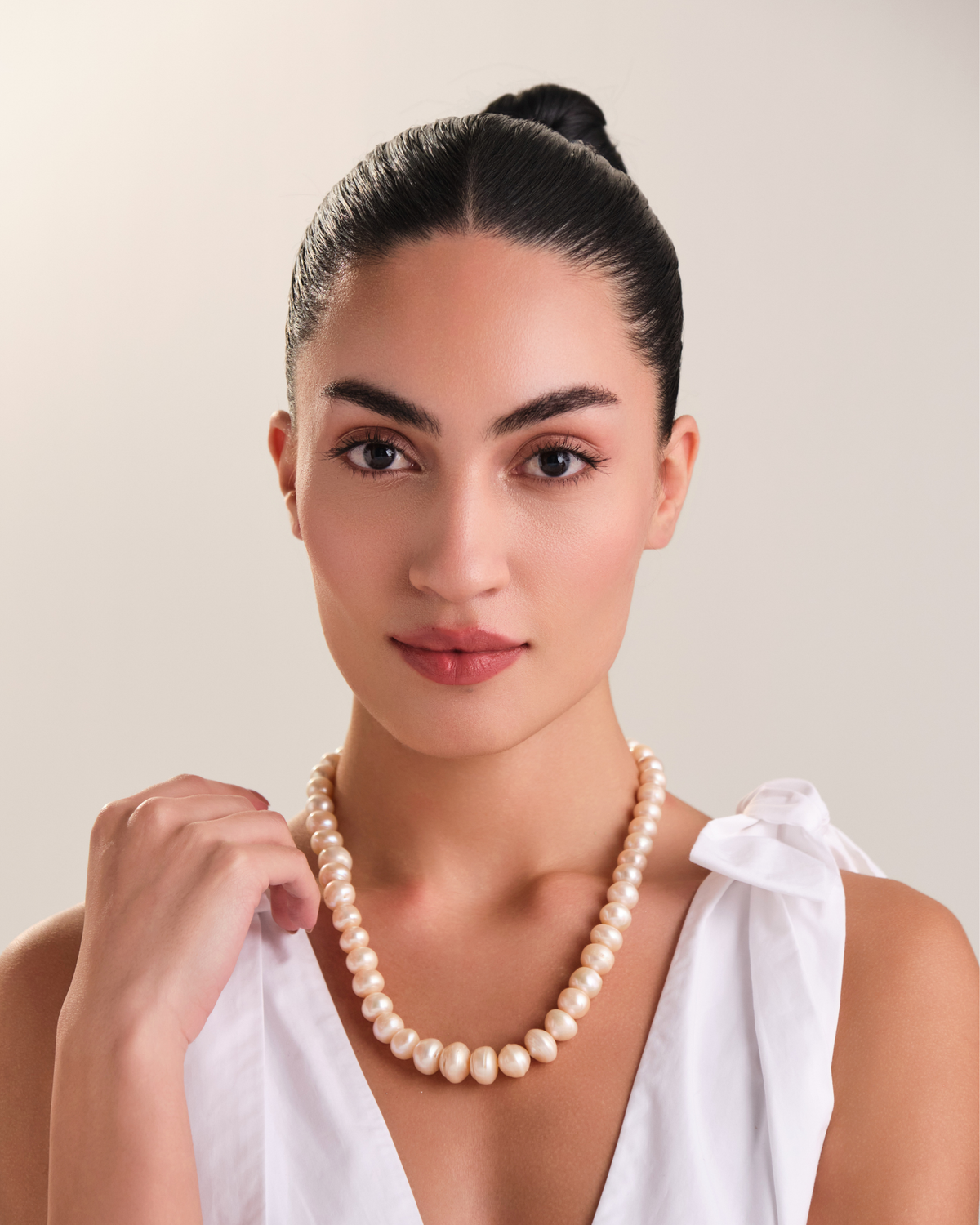 Natural Pearl Peach Choker
