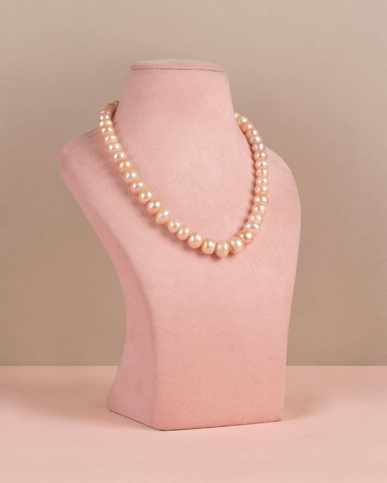 Natural Pearl Peach Choker
