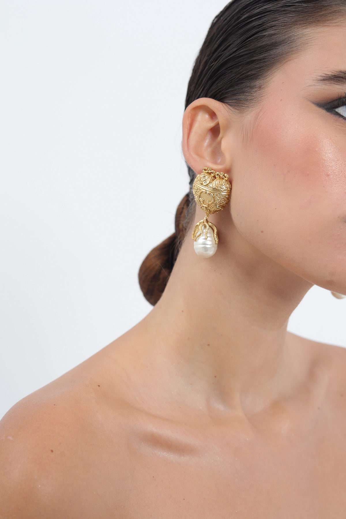 Petra Pearl Drop Earrings