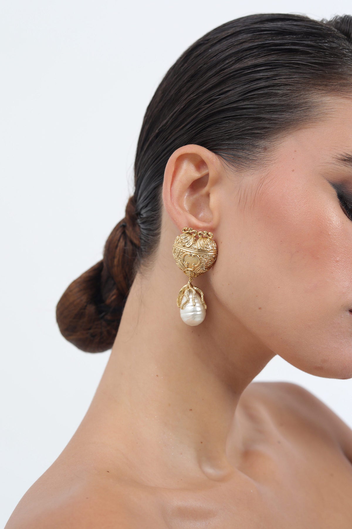 Petra Pearl Drop Earrings