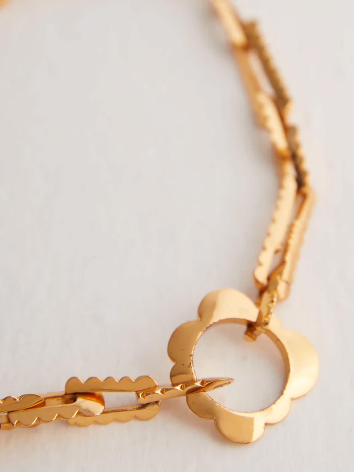 Grazer Scalloped Necklace