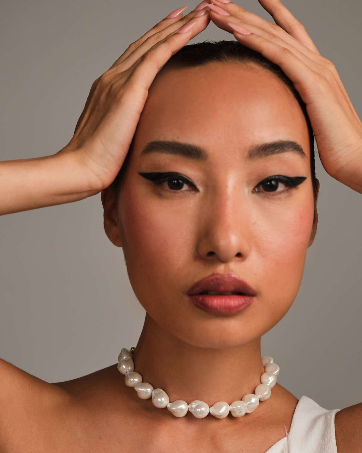 White Pearl Single Choker