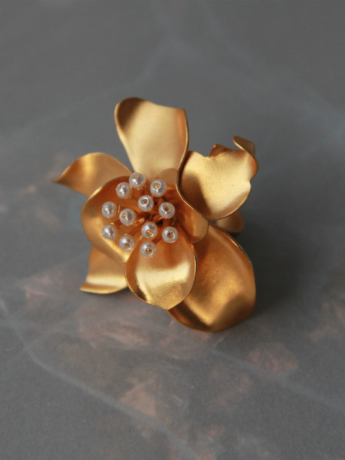 Gardenia Pearl Ring