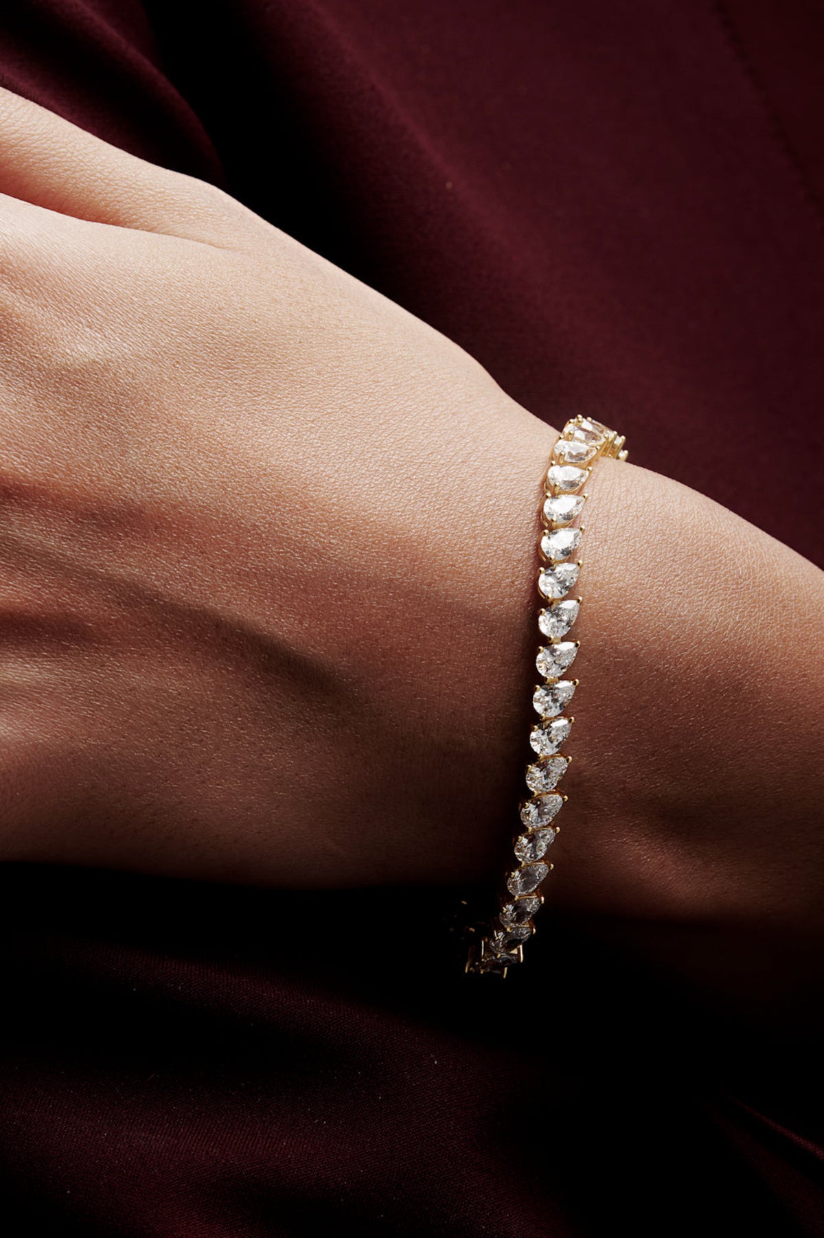 Pear Shaped Solitaire Tennis Bracelet