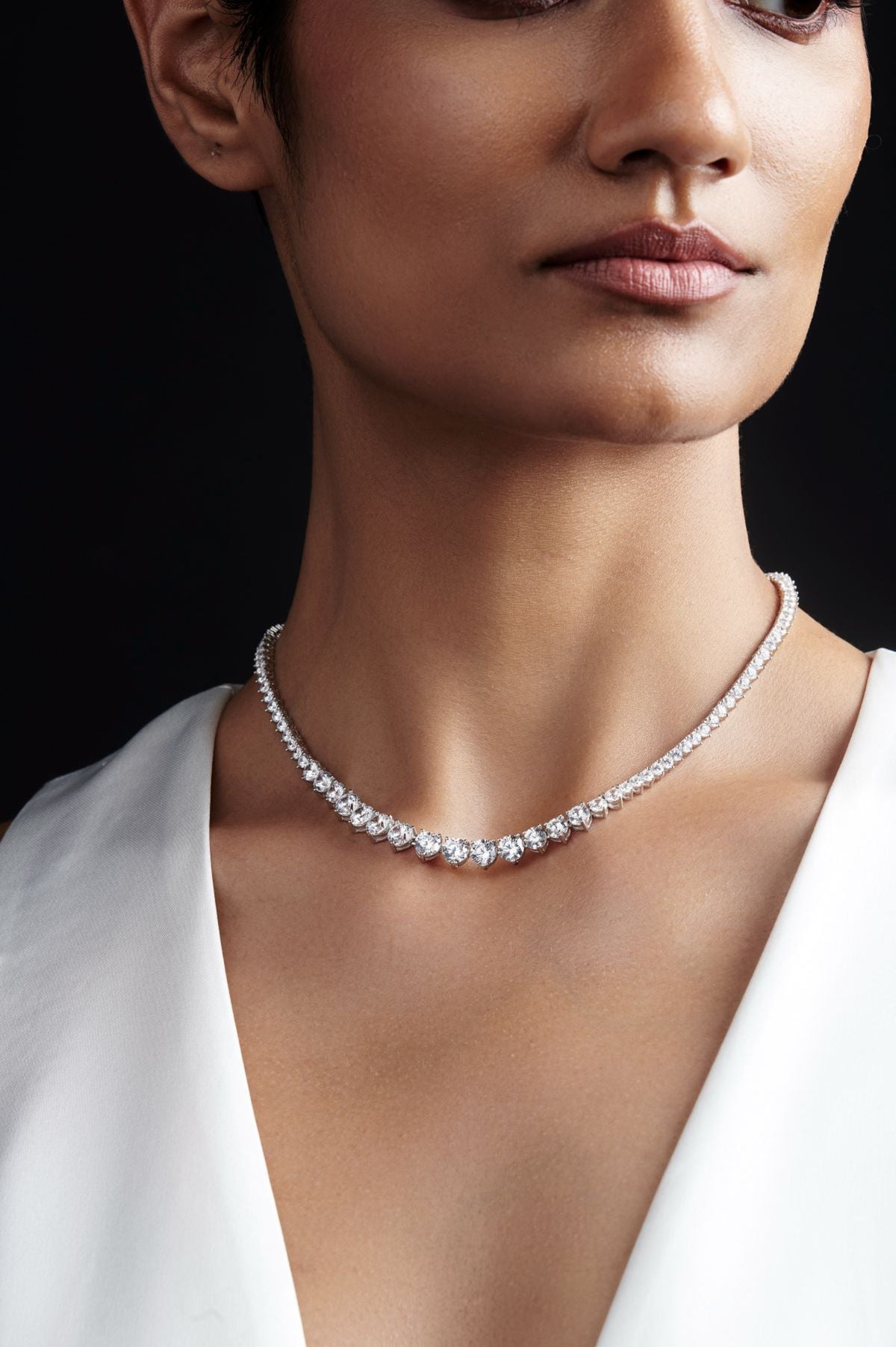 Brilliant Round Shaped Solitaire Necklace