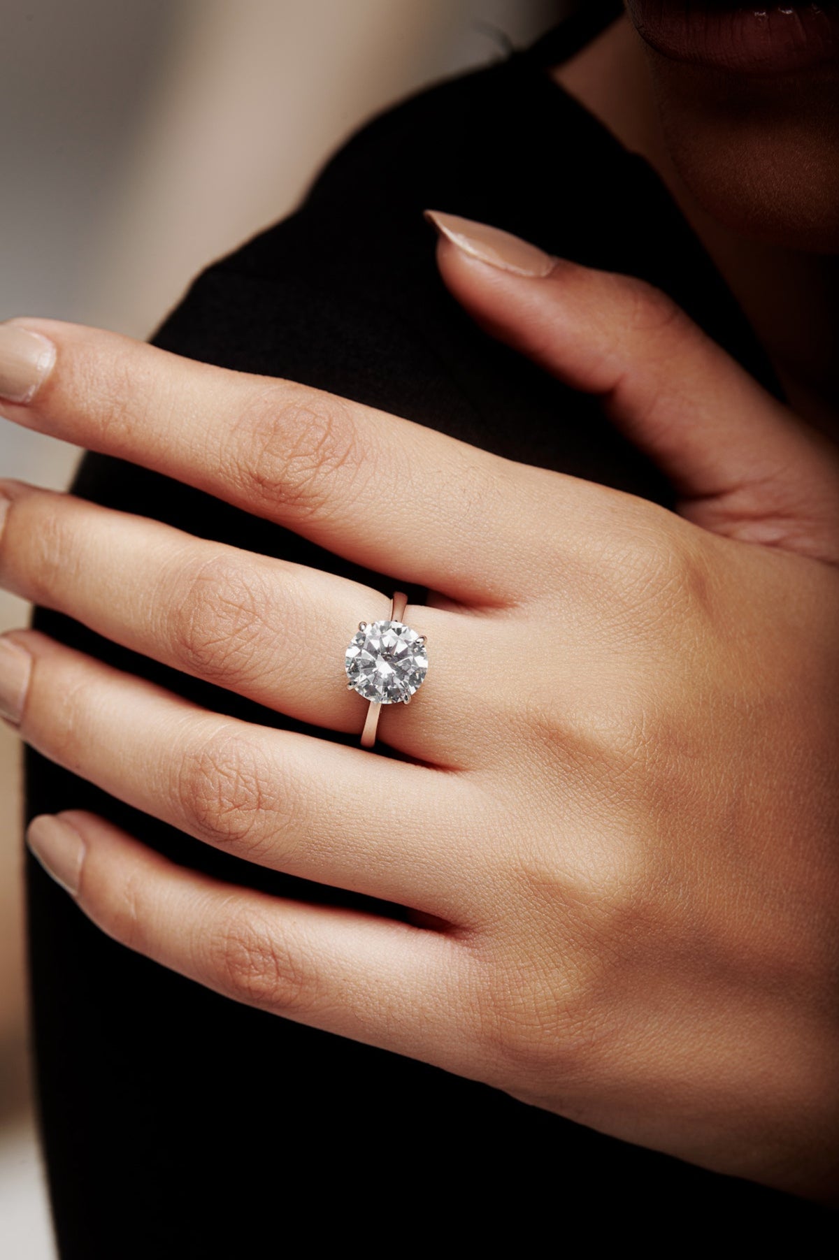 Brilliant Round Shaped Solitaire Engagement Ring