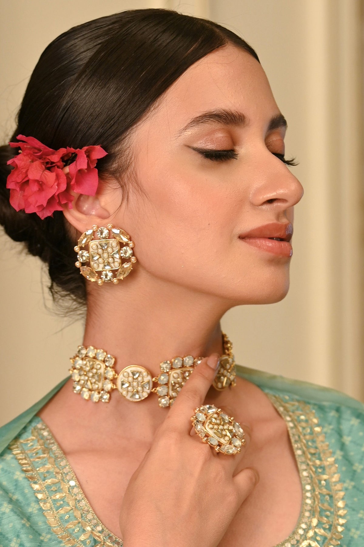 Suhaaya Mini Stud Earrings