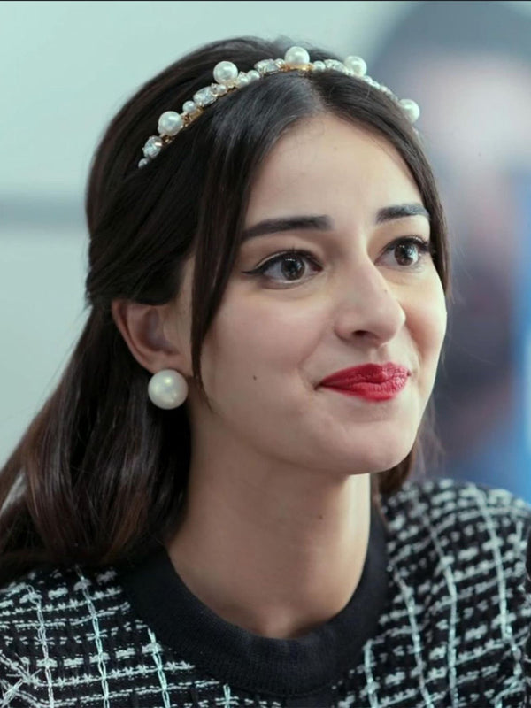 Ananya Pandey in XL Pearl Studs