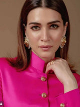 Kriti Sanon- Mini Pearl Ring