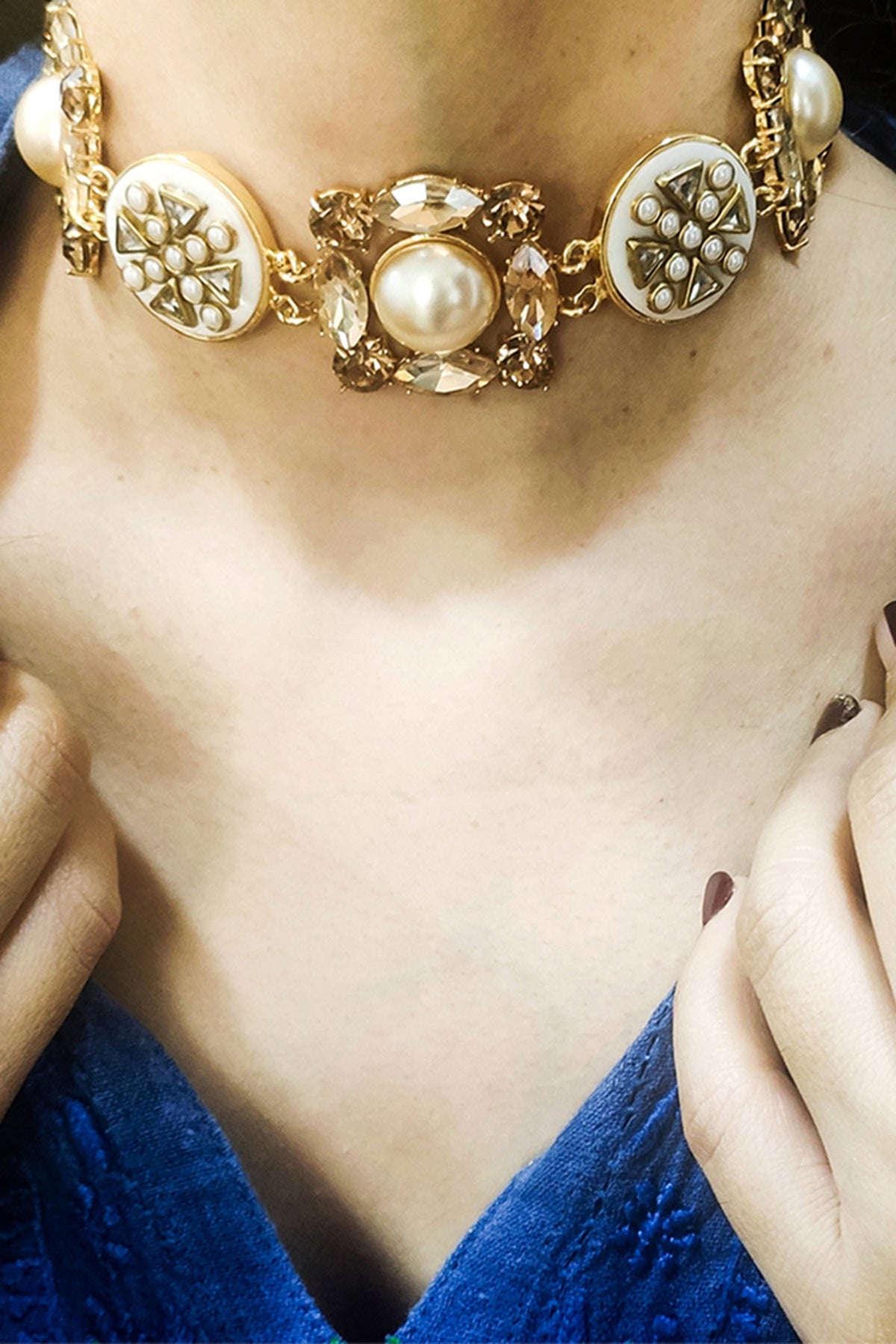 Veda White Choker Necklace
