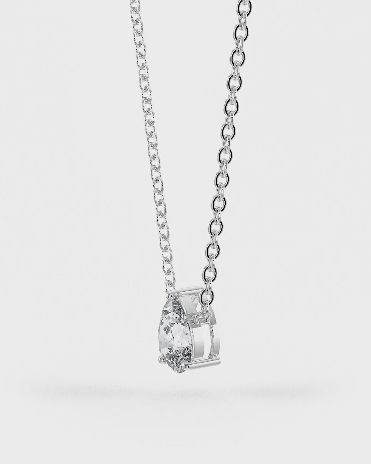 Pear Shaped Soliatire Pendant With Chain